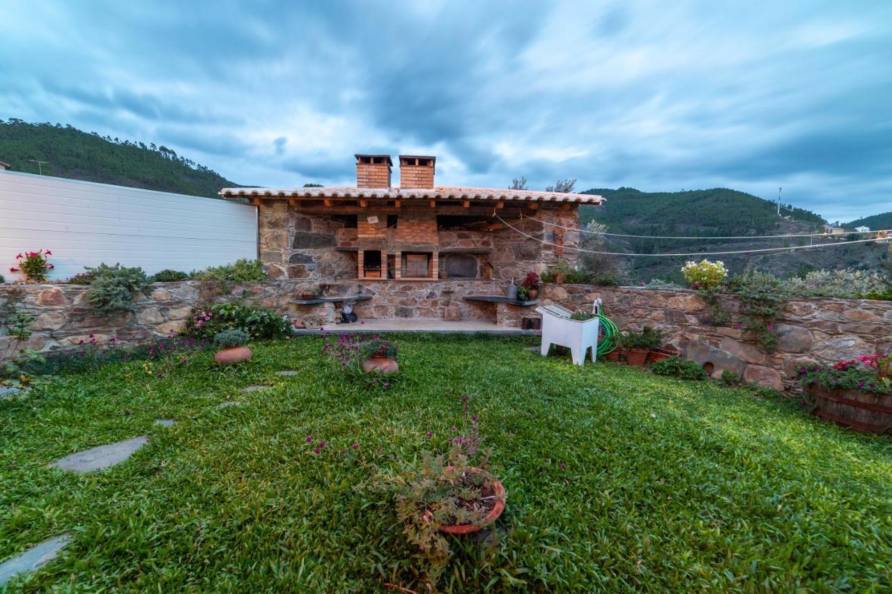 Country house O Palheiro - Vista Panoramica E Jacuzzi Sobreira Formosa
