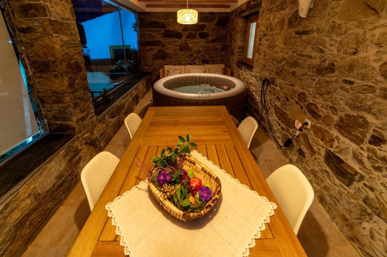 O Palheiro - Vista Panoramica E Jacuzzi
